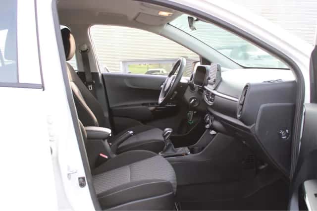 Kia Picanto (2024) thumbnail 9