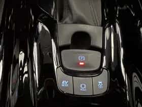 Toyota C-HR (2021) thumbnail 39