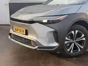 Toyota bZ4X (2025) thumbnail 48