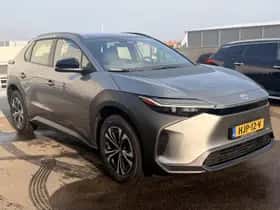 Toyota bZ4X (2025) thumbnail 6