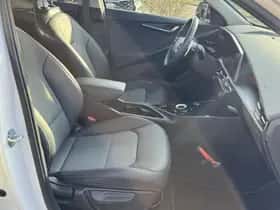 Kia Niro (2025) thumbnail 12