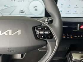 Kia EV6 (2023) thumbnail 4