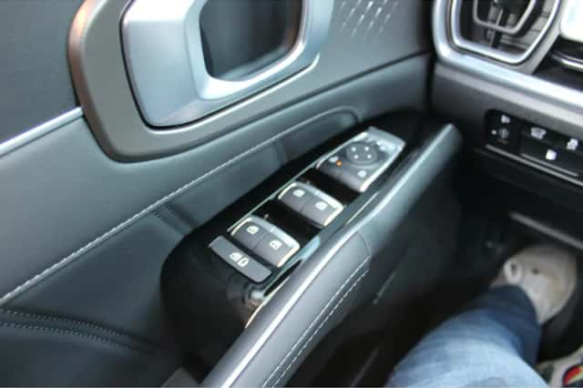 Kia Sorento (2026) thumbnail 30