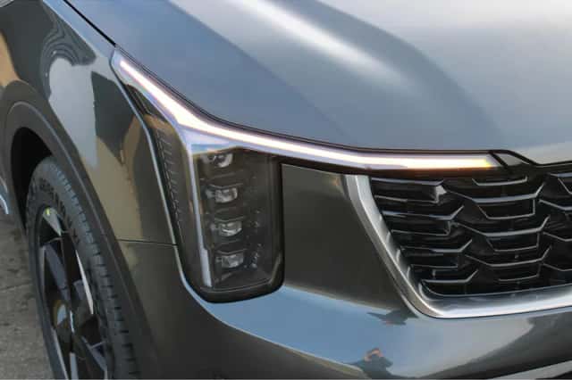 Kia Sorento (2026) thumbnail 10
