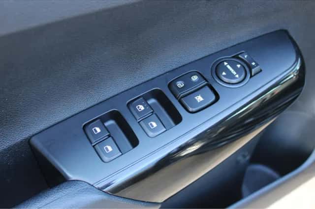 Kia Picanto (2018) thumbnail 16