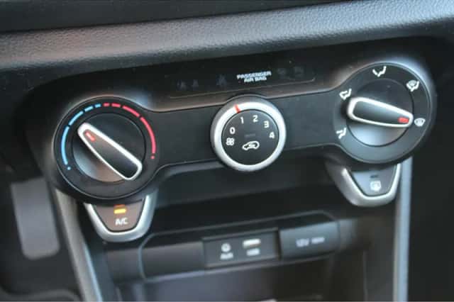 Kia Picanto (2018) thumbnail 23