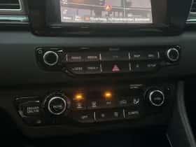 Kia Niro (2018) thumbnail 14
