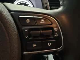 Kia Niro (2018) thumbnail 32