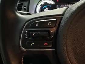 Kia Niro (2018) thumbnail 8