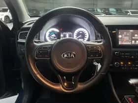 Kia Niro (2018) thumbnail 10