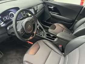 Kia Niro (2019) thumbnail 31