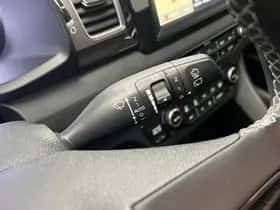 Kia Niro (2019) thumbnail 9