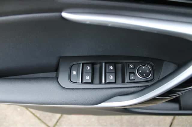 Kia Proceed (2021) thumbnail 15