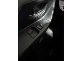 Toyota Yaris thumbnail 13