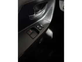 Toyota Yaris thumbnail 27