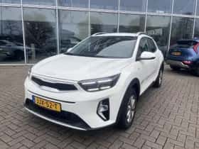 Kia Stonic (2025) thumbnail 3