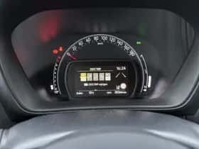 Toyota Aygo (2022) thumbnail 28