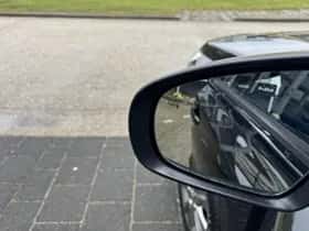 Suzuki Vitara (2018) thumbnail 3