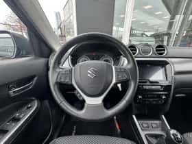 Suzuki Vitara (2018) thumbnail 10
