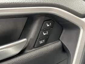 Toyota RAV4 (2024) thumbnail 32
