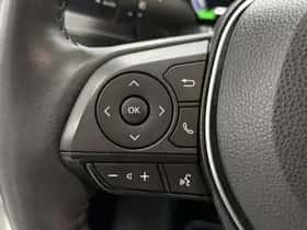 Toyota RAV4 (2024) thumbnail 6