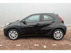 Toyota Aygo (2024) thumbnail 2