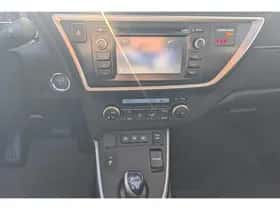 Toyota Auris (2015) thumbnail 45