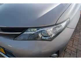 Toyota Auris (2015) thumbnail 48