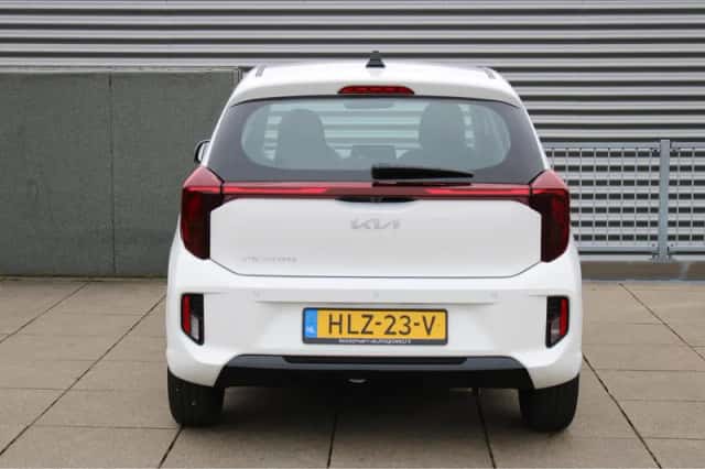 Kia Picanto (2025) thumbnail 6