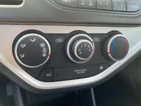 Kia Picanto (2016) thumbnail 30