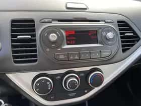 Kia Picanto (2016) thumbnail 72