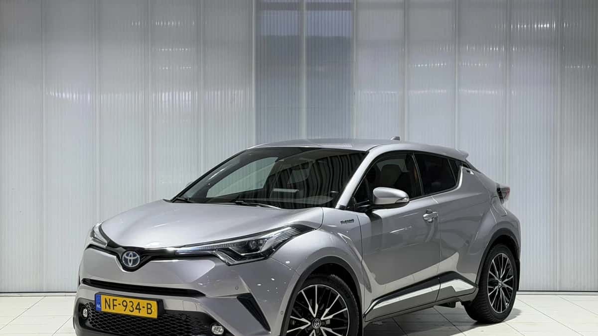 Toyota C-HR (2017) — foto 1
