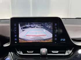 Toyota C-HR (2017) thumbnail 22