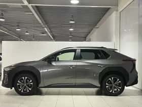 Toyota bZ4X (2023) thumbnail 14
