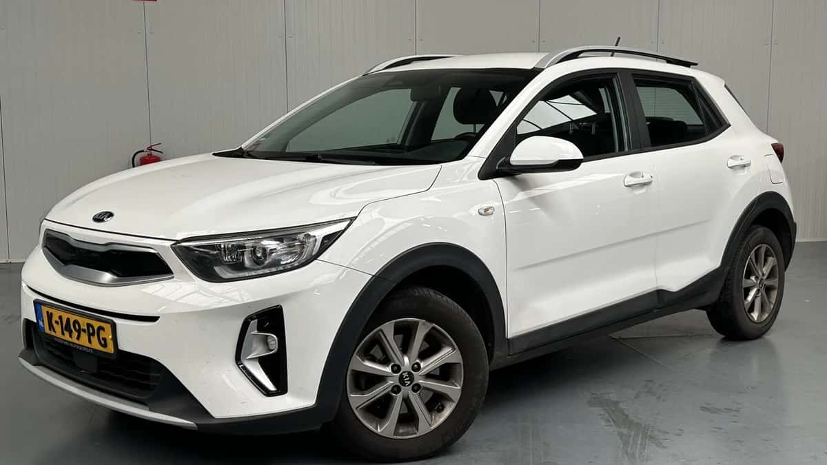 Kia Stonic (2021) — foto 1