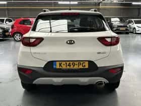 Kia Stonic (2021) thumbnail 18