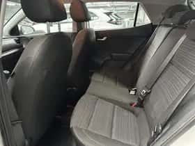 Kia Stonic (2021) thumbnail 39