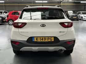 Kia Stonic (2021) thumbnail 41