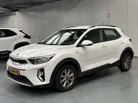 Kia Stonic (2021) thumbnail 43