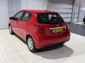 Toyota Yaris (2016) thumbnail 6