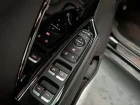 Kia Niro (2018) thumbnail 3