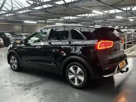 Kia Niro (2018) thumbnail 21