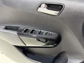Kia Picanto (2021) thumbnail 36