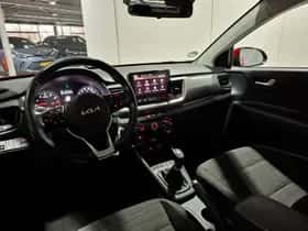 Kia Stonic (2022) thumbnail 17