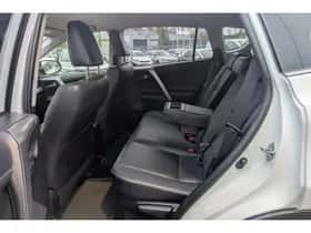 Toyota RAV4 thumbnail 17
