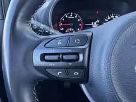 Kia Picanto (2018) thumbnail 21