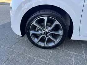 Kia Picanto (2018) thumbnail 31