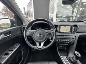 Kia Sportage (2018) thumbnail 44
