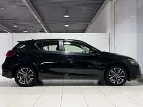 Lexus CT (2020) thumbnail 9