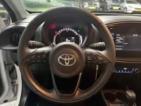 Toyota Aygo (2022) thumbnail 3
